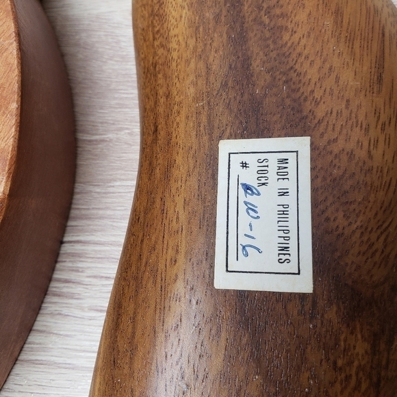 VINTAGE Fruit Shaped Wooden Trays - Picture 12 of 15